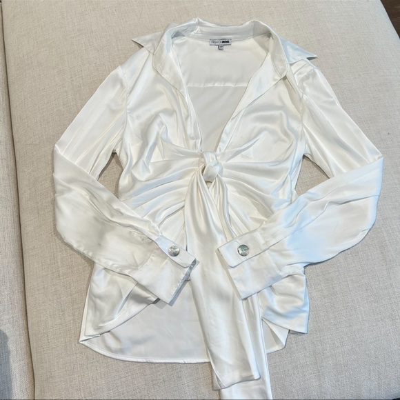 FN White Blouse - Picture 3 of 3